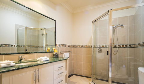 LUXE At Sanctuary Cove - Australia Accommodation 2