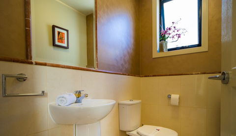 LUXE At Sanctuary Cove - Australia Accommodation 0