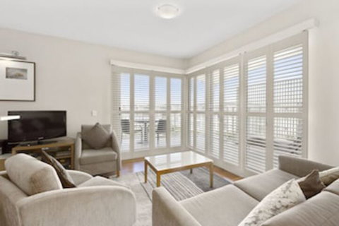 RESORT On The BEACH 4302 - Australia Accommodation 0