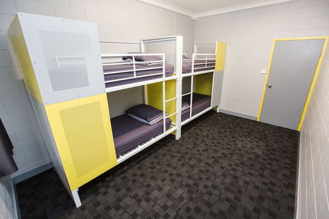 Mad Monkey Backpackers Village - Australia Accommodation 5