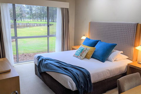 Jewel In The Crowne - Australia Accommodation 1