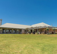 Holman Estate - Australia Accommodation