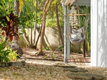 A PERFECT STAY - San Juan Surfers Cottage - Australia Accommodation 0