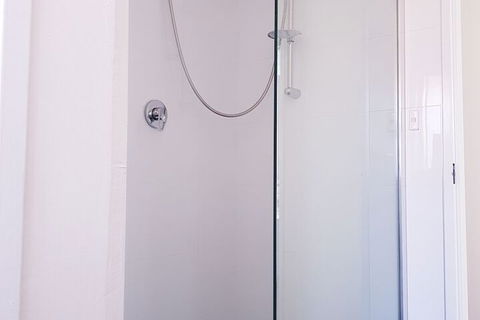 Clayton Apartment - Australia Accommodation 7