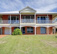 Surf Break Fingal Bay - Australia Accommodation