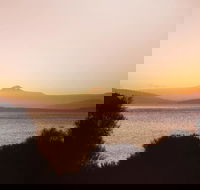 Manfield City Waterfront View Cottage - Australia Accommodation