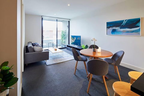 Apt Walking Distance To MCG & Epworth Hospital - Australia Accommodation 2