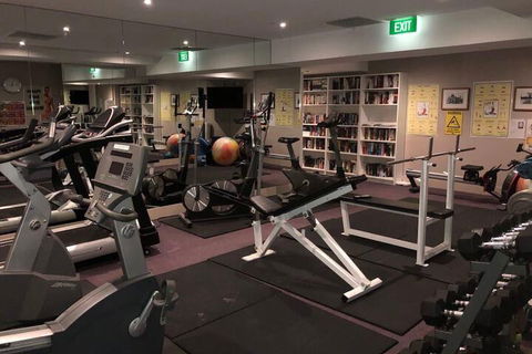 Apt Walking Distance To MCG & Epworth Hospital - Australia Accommodation 4