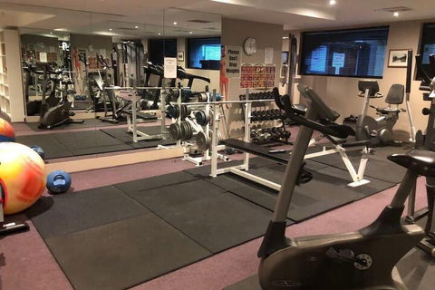 Apt Walking Distance To MCG & Epworth Hospital - Australia Accommodation 3