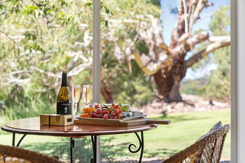 Adelaide Hills Retreats - Australia Accommodation 4