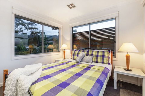 Aquawaters House By Barefoot Beach Stays - Australia Accommodation 4