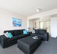 9 Cirrus at Fingal Bay - Australia Accommodation