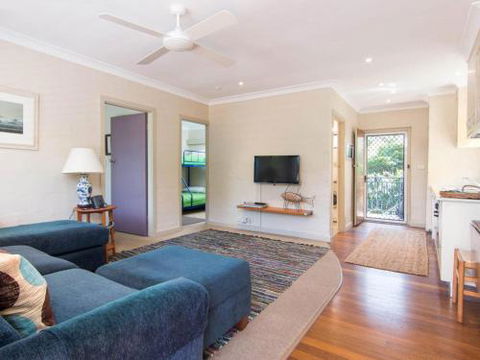 Middles Villa Manyana 02 - Australia Accommodation 6