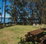 Tuppys on the Lake - Australia Accommodation