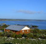 Pelican Lagoon Cabin - Australia Accommodation