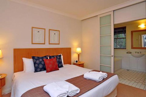 Villa Merlot Located Within Cypress Lakes - Australia Accommodation 6