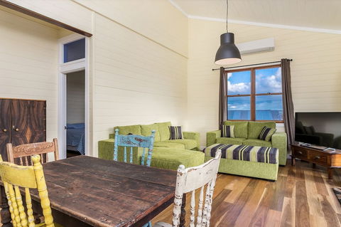 Clunes Cottage - Australia Accommodation 4
