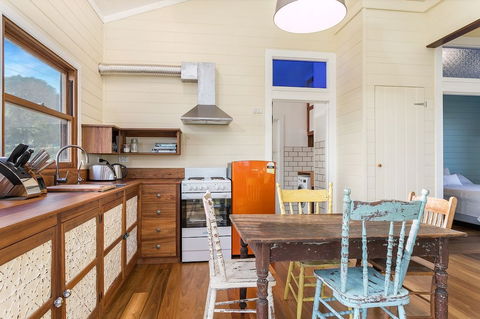 Clunes Cottage - Australia Accommodation 6