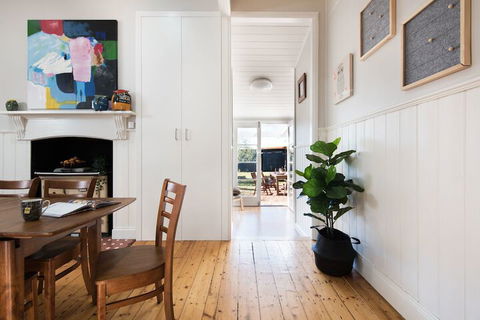 Albert Cottage - Australia Accommodation 6