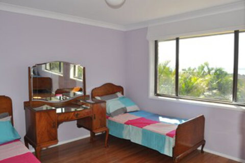 Lake & Ocean View - Australia Accommodation 1