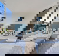 New Luxury Apartment Walking to Shops  Cinema - Australia Accommodation