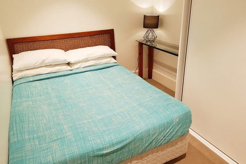 Darling Harbour Modern 2 Bedroom Terrace - Australia Accommodation 1