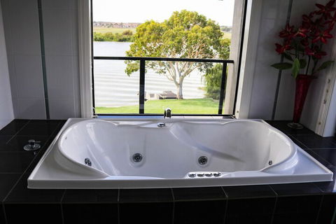 River Devine Murray Bridge - Australia Accommodation 3
