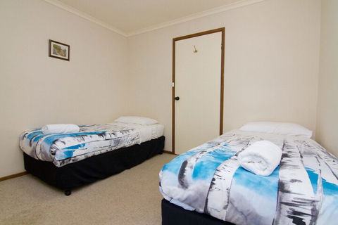Alrima Lodge Bright - Australia Accommodation 2
