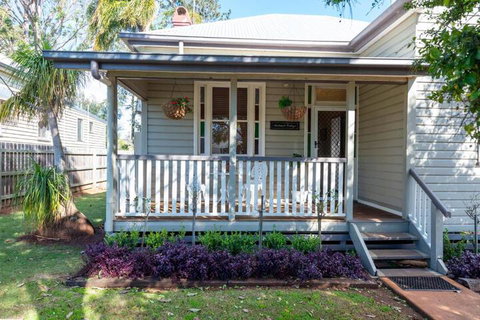 Ambiente Cottage Pet & Family Friendly - Australia Accommodation 2