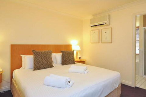 Villa Petit Verdot Located Within Cypress Lakes - Australia Accommodation 5