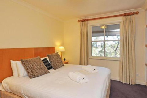 Villa Petit Verdot Located Within Cypress Lakes - Australia Accommodation 7