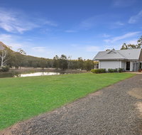 Brokenback Views Country Estate - Australia Accommodation