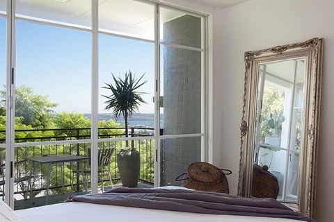Urban Rest The Bellevue - Australia Accommodation 3