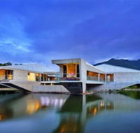 Alkira Award Winning Luxury Holiday Home - Australia Accommodation