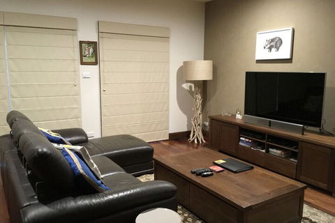 Misty Pines - Australia Accommodation 4