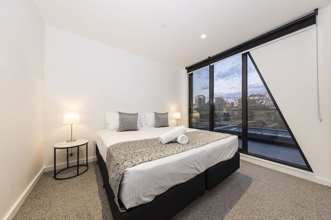 Q Squared Serviced Apartments - Australia Accommodation 1