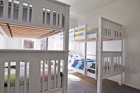 Plovers Rest Surf Side Free Wifi - Australia Accommodation 0