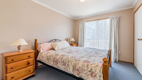 THE Lighthouse Surf Side - Australia Accommodation 4