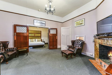 Wyatt Guest House - Australia Accommodation 5