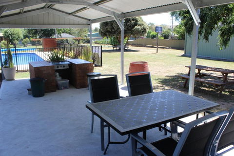 Alexandra Motor Inn Victoria Aus - Australia Accommodation 3