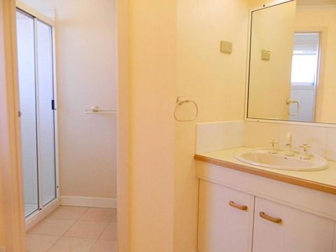 QUAYS 6 - Australia Accommodation 7