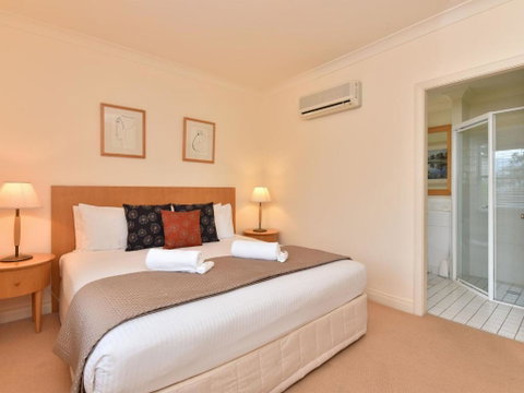 Villa 2br Provence Resort Condo Located Within Cypress Lakes Resort (nothing Is More Central) - Australia Accommodation 2