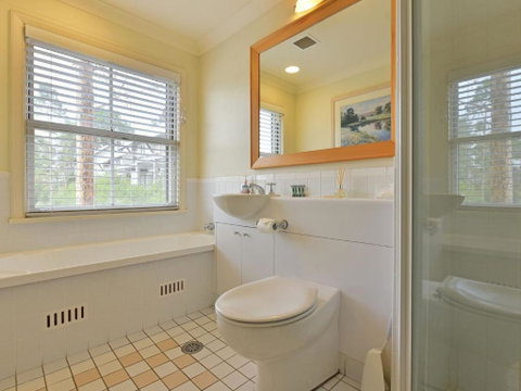 Villa 2br Provence Resort Condo Located Within Cypress Lakes Resort (nothing Is More Central) - Australia Accommodation 1