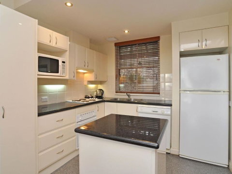 Villa Executive 2br Cypress Resort Condo Located Within Cypress Lakes Resort (nothing Is More Central) - Australia Accommodation 3