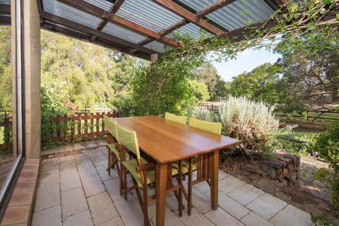 Trastevere Cowaramup Farm House - Australia Accommodation 2