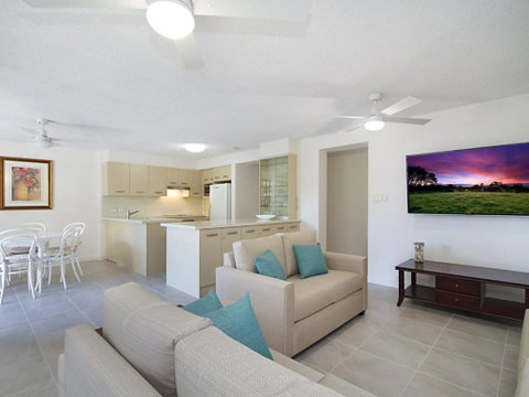 Woobera Unit 14 On The Hill Overlooking Tweed Heads & Coolangatta - Australia Accommodation 2