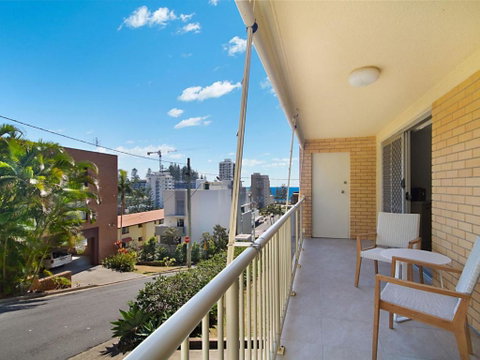 Woobera Unit 14 On The Hill Overlooking Tweed Heads & Coolangatta - Australia Accommodation 1