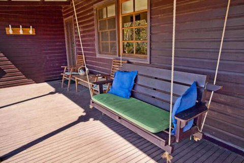 Minimbah Farm Cottages Family Farmstay Choose From 2 & 3 Bedroom Cottages & 6 Bedroom House - Australia Accommodation 7