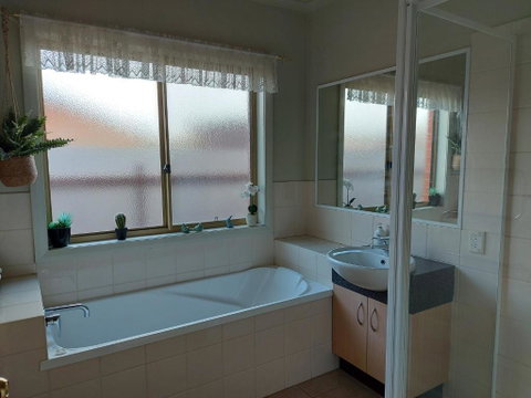 Annesley Central - Australia Accommodation 7