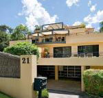 Terrigal Townhouse 1 / 21 Campbell Crescent Terrigal - Australia Accommodation